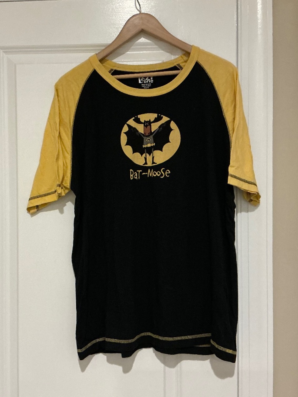 UNISEX T-SHIRT